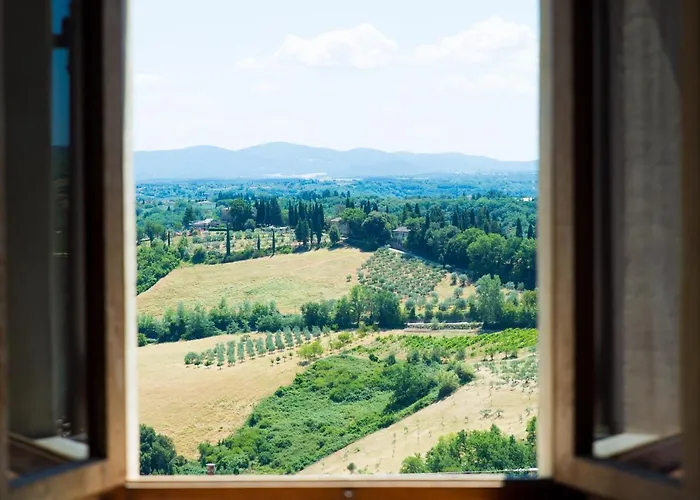 San Domenico شقة سان جيمينيانو